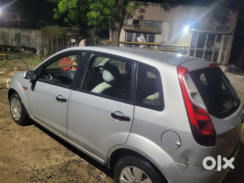 Ford Figo 2012 Diesel 142000 Km Driven