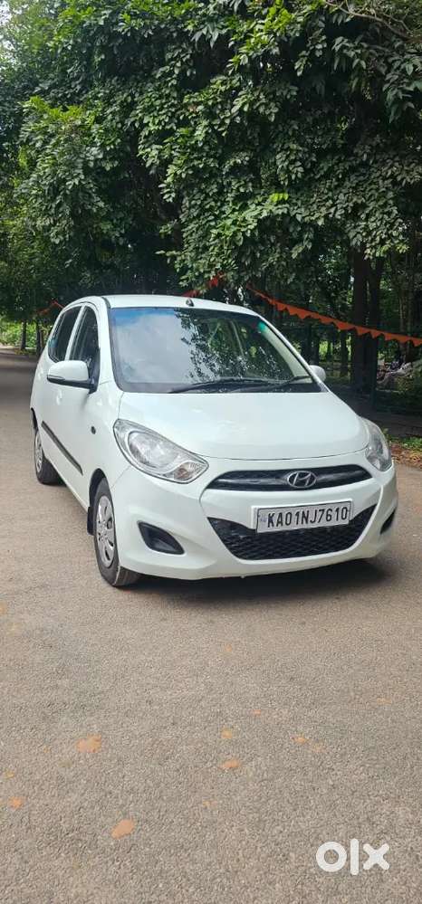 Hyundai I10 Magna 2012 Petrol + Cng Very Good Running Condition