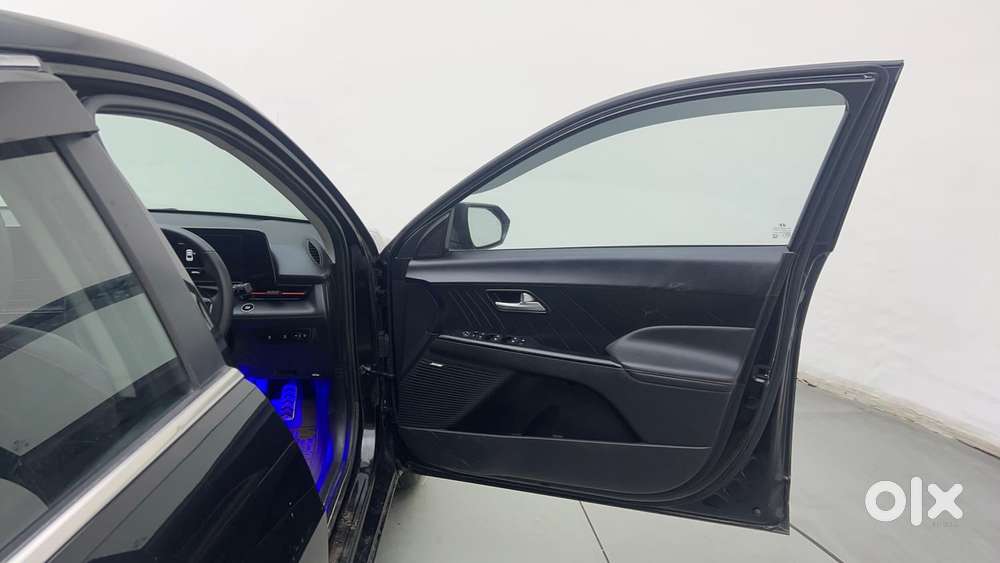 Hyundai Verna 1.5 Sx (o) Turbo Petrol Mt, 2023, Petrol