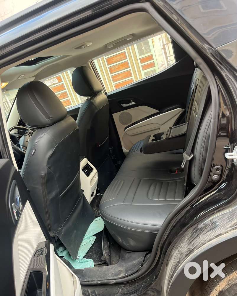 Mahindra Xuv 3xo Ax5 Ds Mt, 2024, Diesel