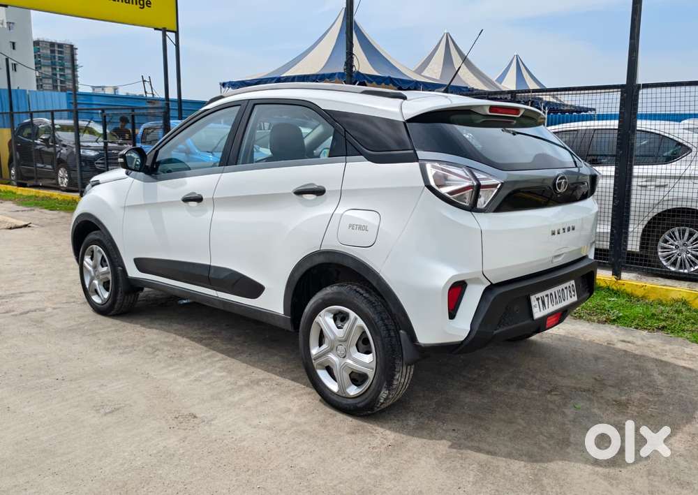 Tata Nexon 1.5 Revotorq Xm (s), 2021, Petrol