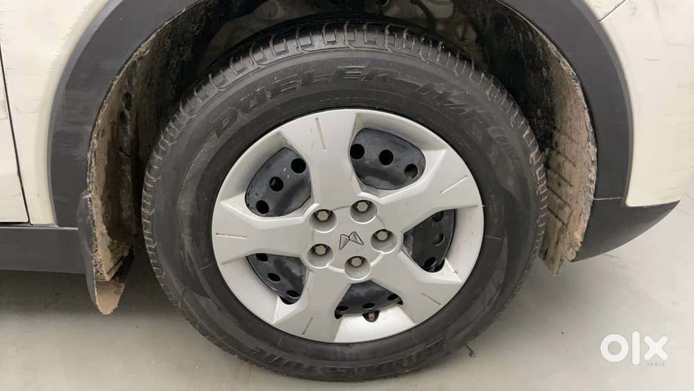Mahindra Xuv300 W6, 2023, Petrol