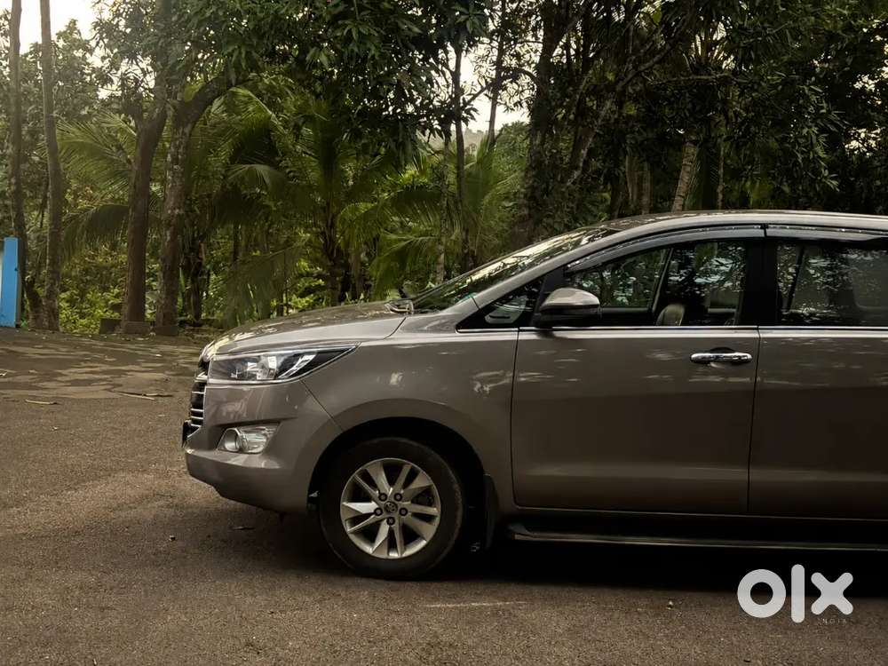 Toyota Innova Crysta 2018