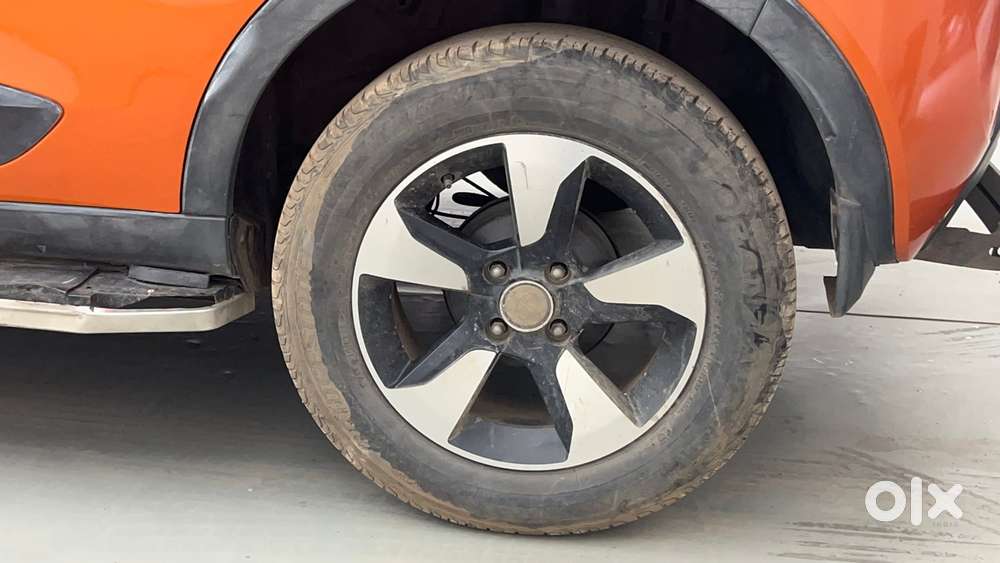 Tata Nexon 1.2 Revotron Xza Plus (o) Dual Tone, 2018, Petrol