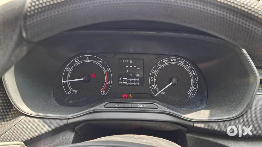 Skoda Kushaq 1.0 Tsi Active Peace, 2022, Petrol