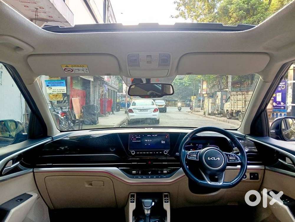 Kia Carens 1.4 Luxury Plus Dct 7 Str, 2023, Petrol