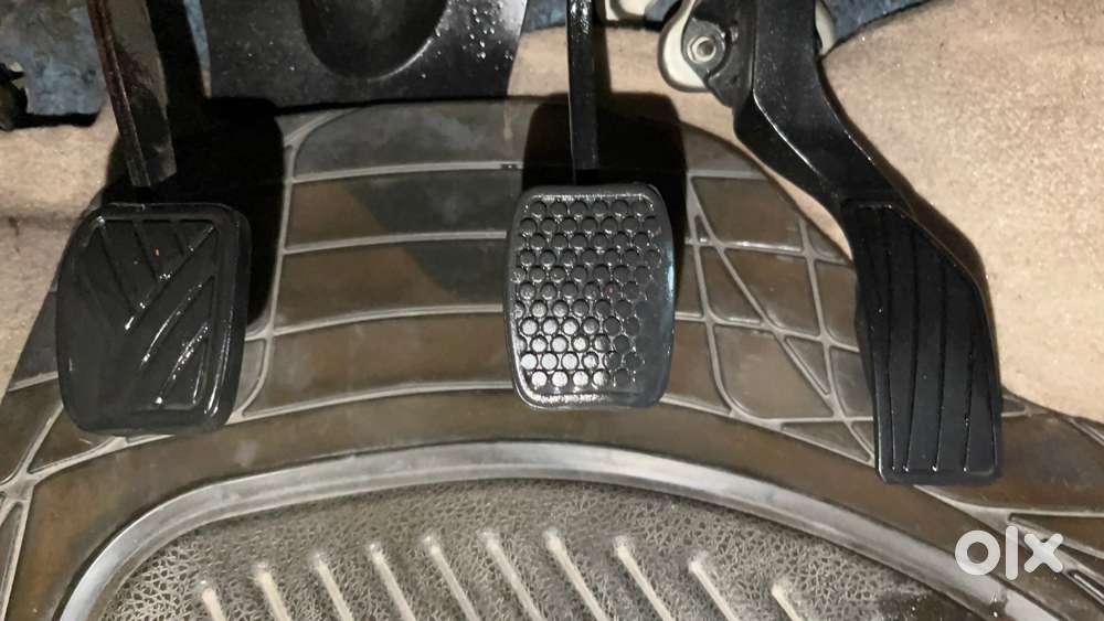 Maruti Suzuki Swift Dzire 1.2 Vxi Bsiv, 2016, Cng & Hybrids