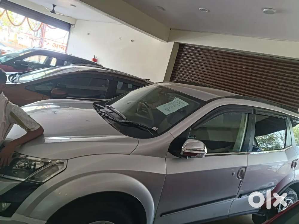 Mahindra Xuv500 2016 Diesel 72000 Km Driven