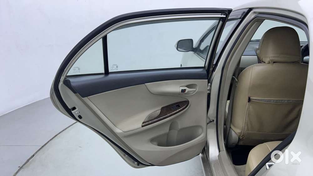 Toyota Corolla Altis 1.8 J, 2013, Petrol