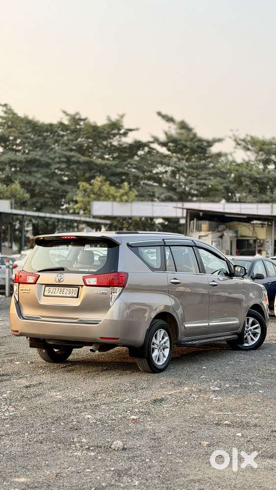 Toyota Innova Crysta 2.4 Vx Mt, 2016, Diesel