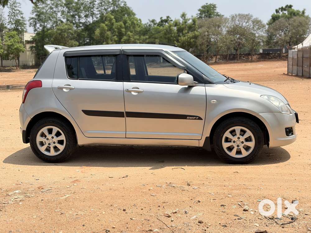 Maruti Suzuki Swift Vvt Zxi, 2007, Petrol