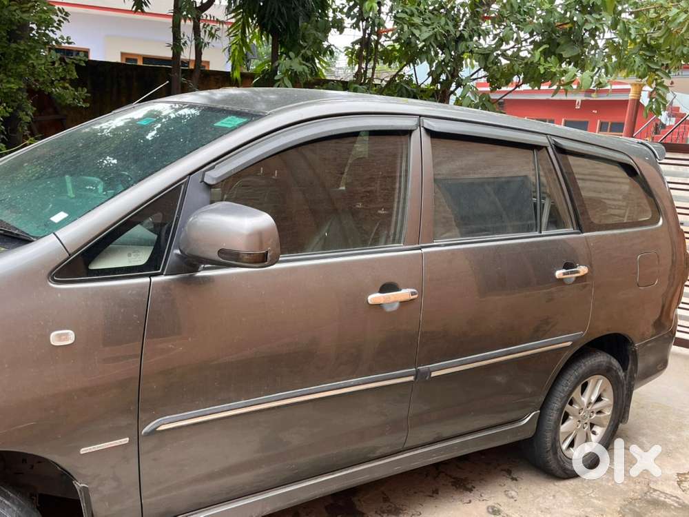 Toyota Innova 2013 Diesel Well Maintained