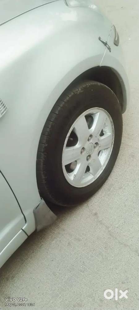 Maruti Suzuki Swift Dzire 2011..