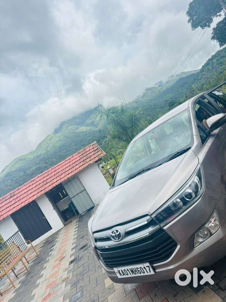 Toyota Innova Crysta 2017