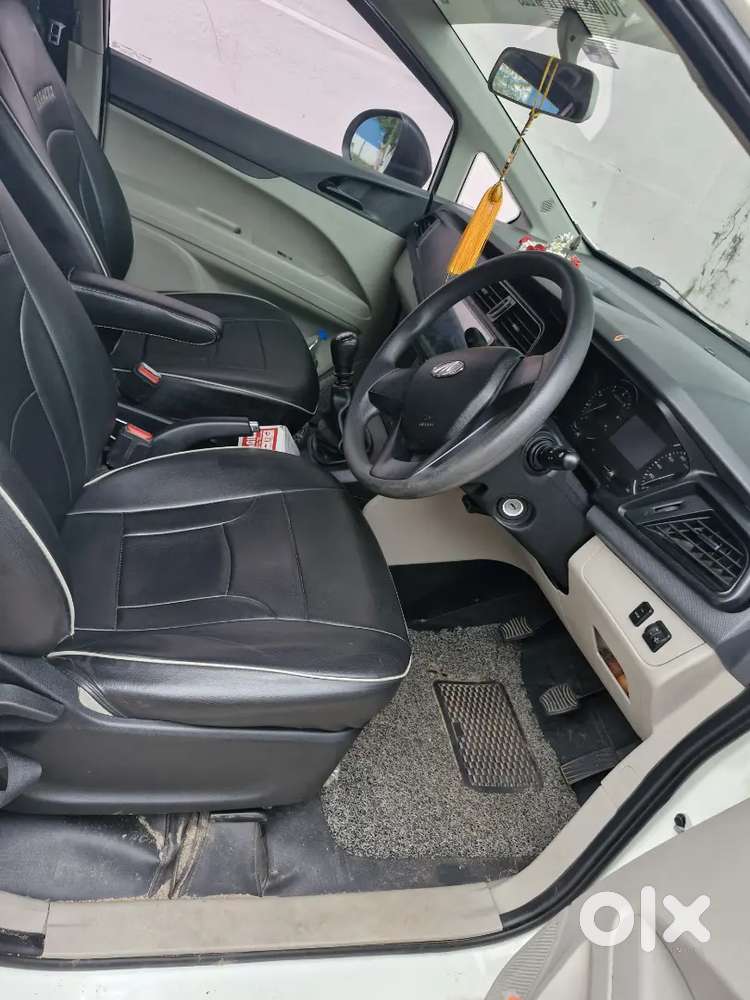 Mahindra Marazzo 2023 Diesel 102000 Km Driven