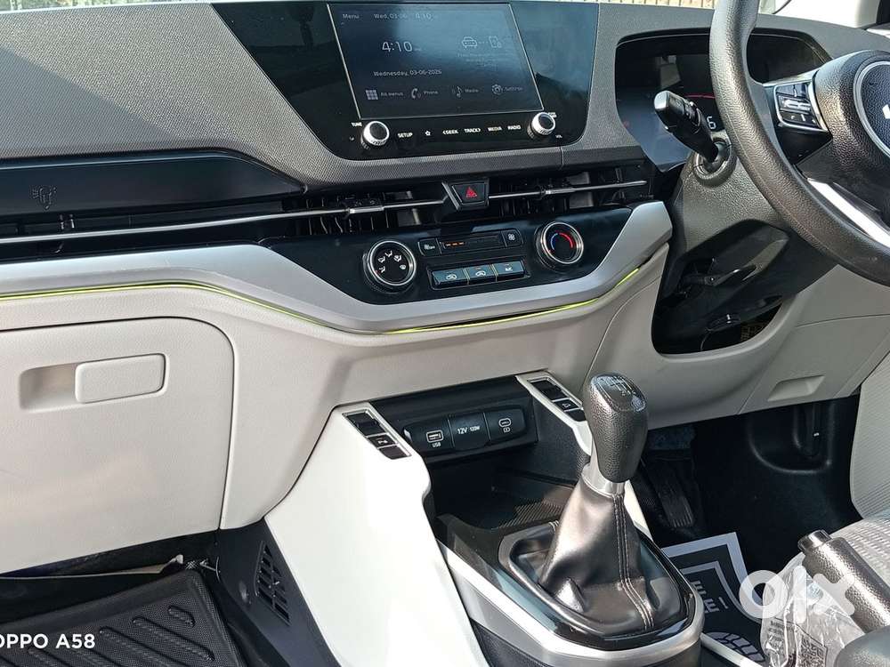 Kia Carens 1.4 Prestige 7 Str, 2024, Petrol