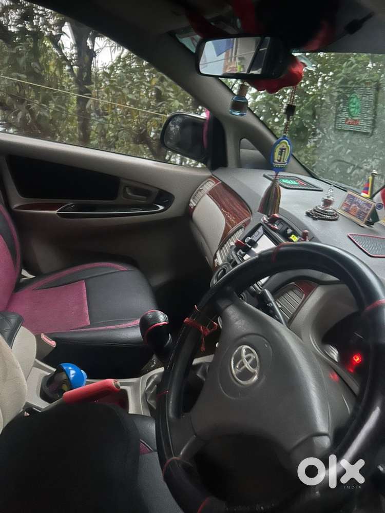 Toyota Innova 2010 Diesel Well Maintained