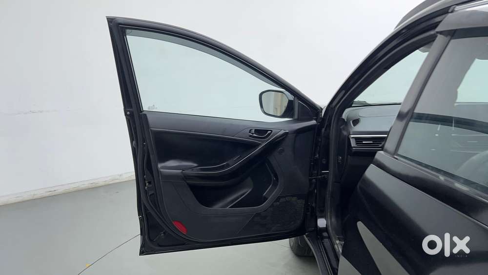 Tata Nexon Creative Plus 1.2 Revotron Petrol 6 Amt, 2024, Petrol