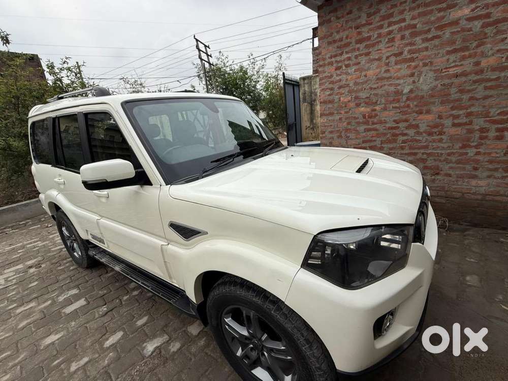 Mahindra Scorpio 2018 Diesel Well Maintained