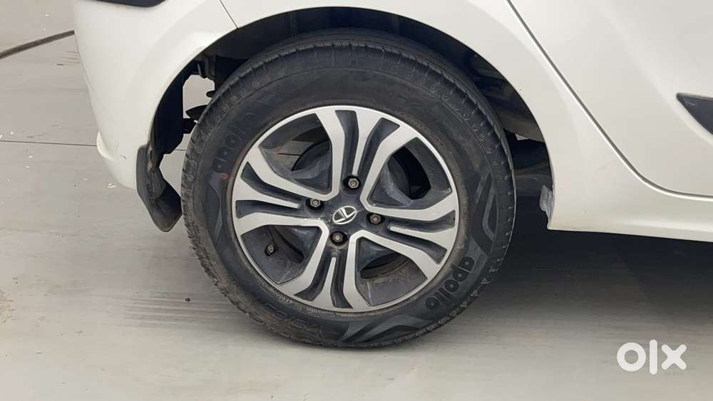 Tata Tiago Xza, 2021, Petrol