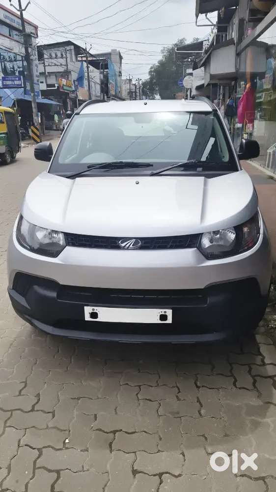 Mahindra Kuv 100 2017 Petrol 52000 Km Driven