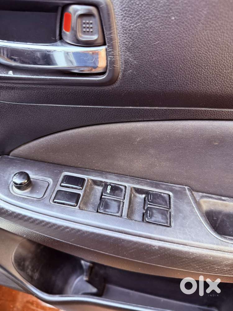 Maruti Suzuki Swift Vxi + Manual, 2020, Petrol