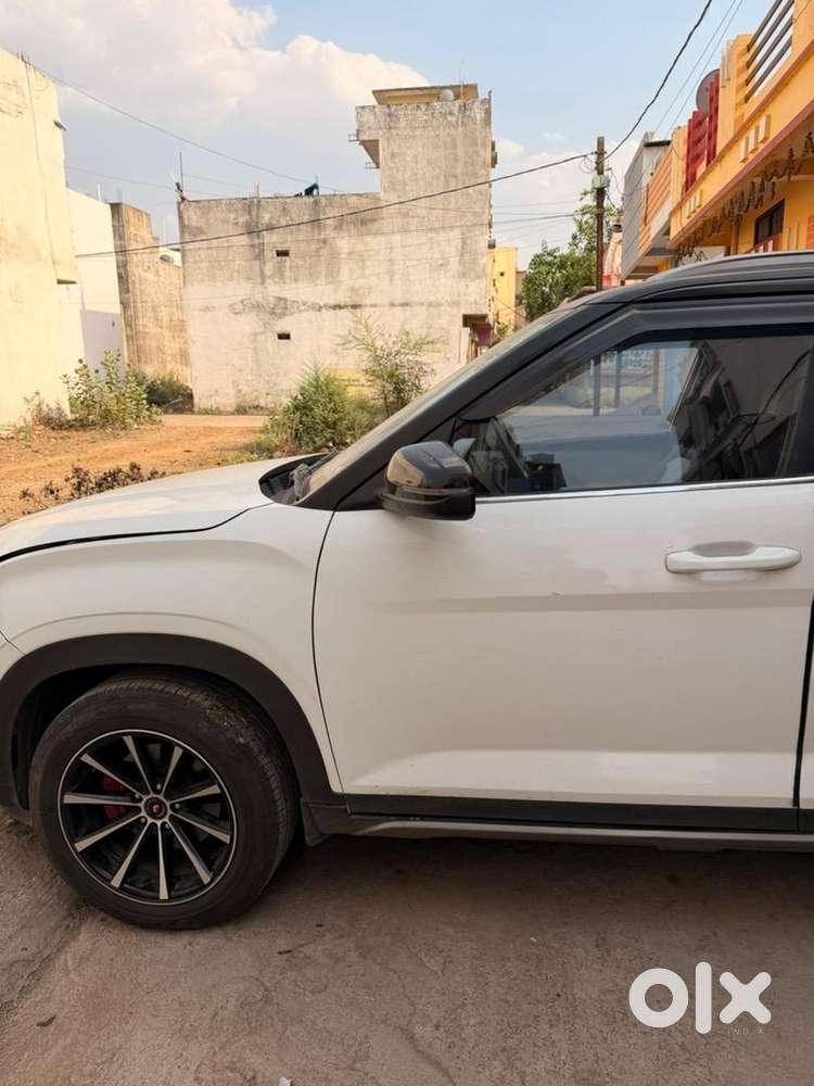 Hyundai Petrol Manual 2022