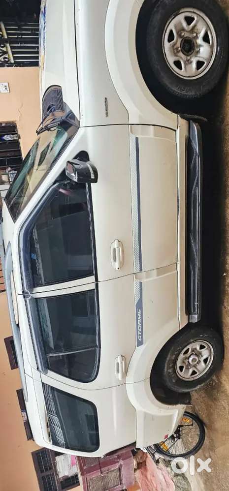 Sell Tata Safari Storme Ex