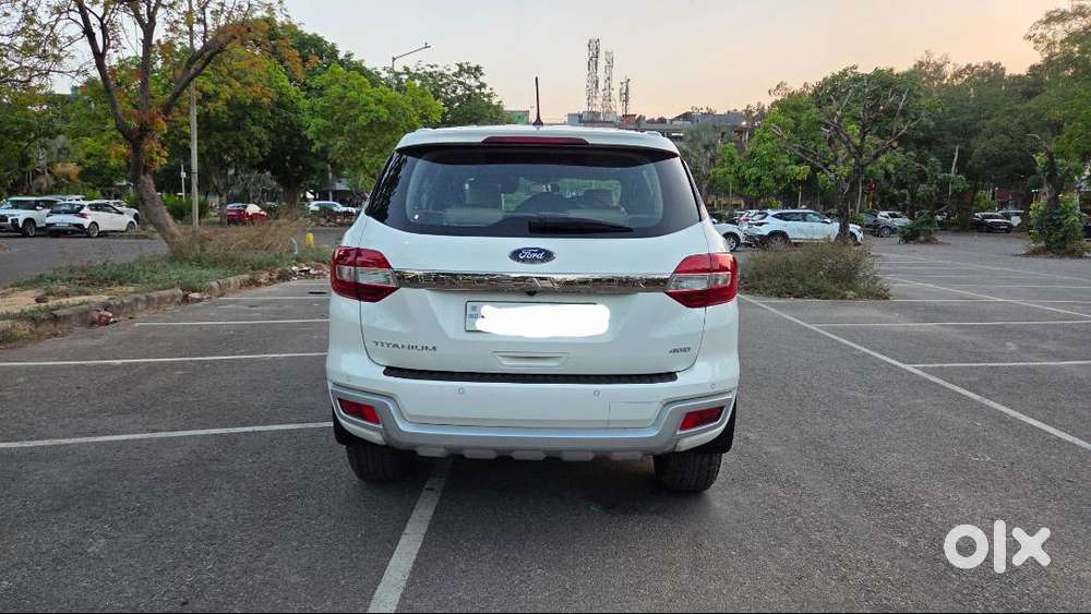 Ford Endeavour 3.2