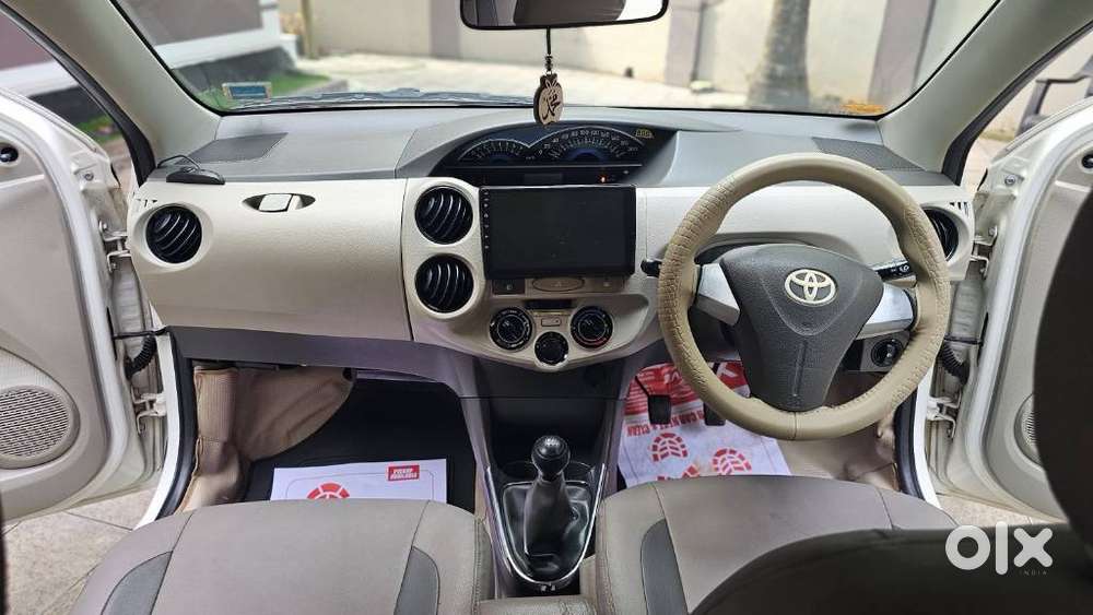 Toyota Etios Liva V, 2015, Petrol