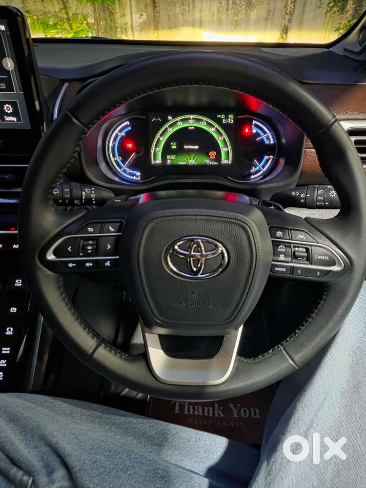 Toyota Innova Hycross 2.0 Zx (o) Hybrid 7 Str, 2025, Petrol