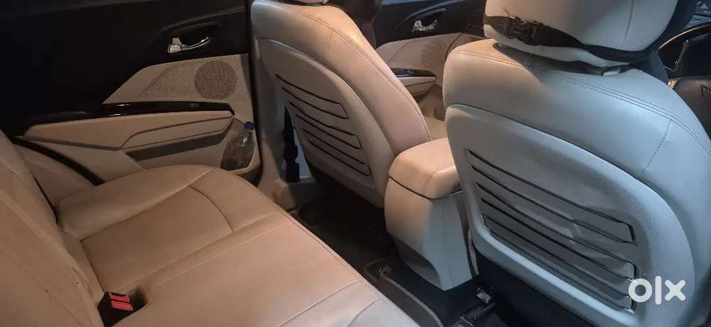 Mahindra Xuv300 2023