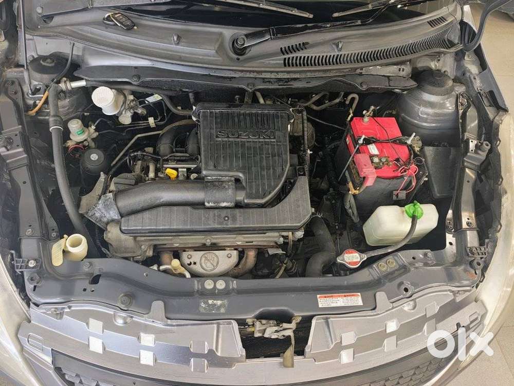 Maruti Suzuki Swift Dzire Lxi Option, 2017, Cng & Hybrids