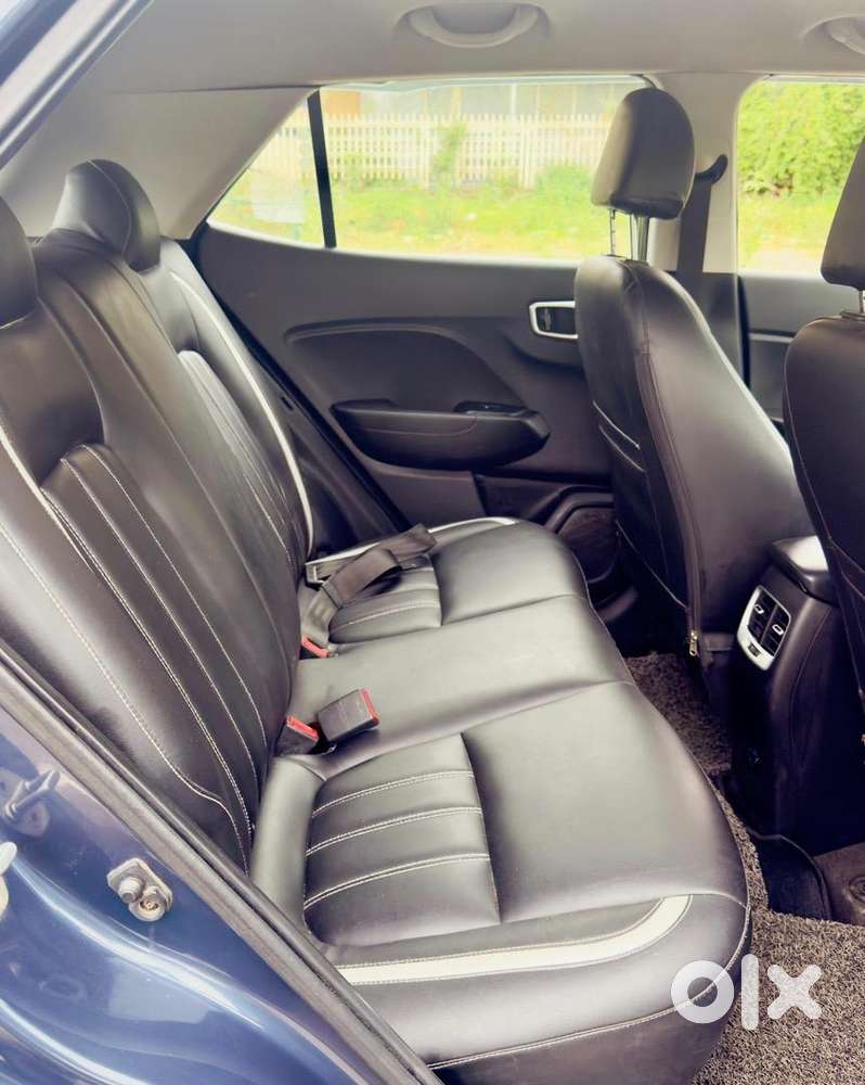 Hyundai Venue 2019 Diesel Well Maintained