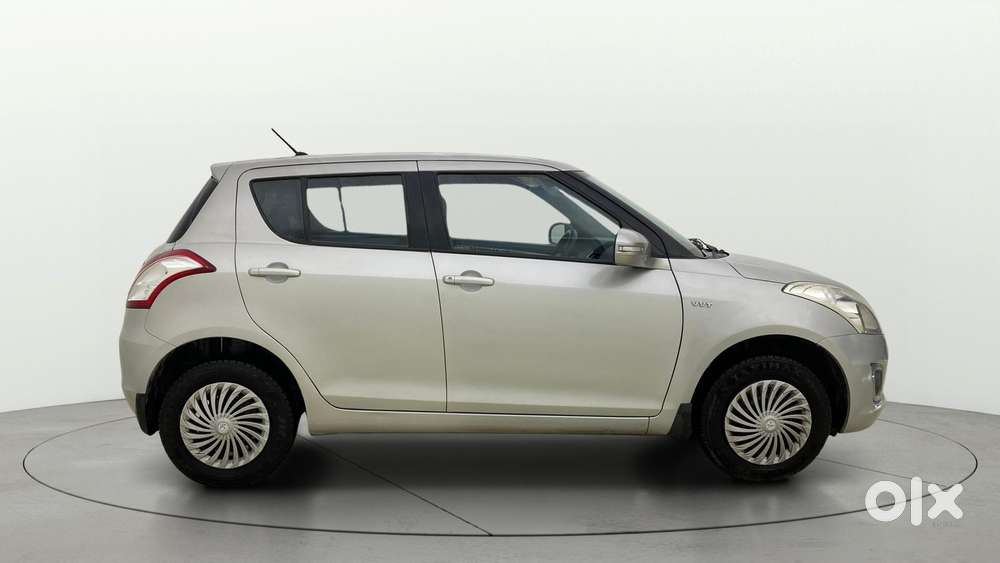 Maruti Suzuki Swift Vxi, 2015, Petrol
