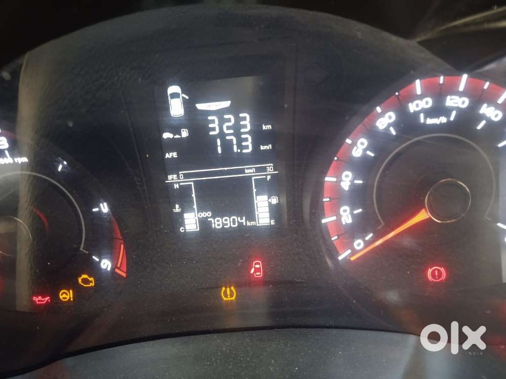 Mahindra Xuv300 2023 Diesel Well Maintained