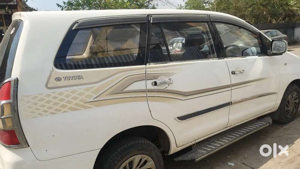 Toyota Innova 2015 Diesel Well Maintained