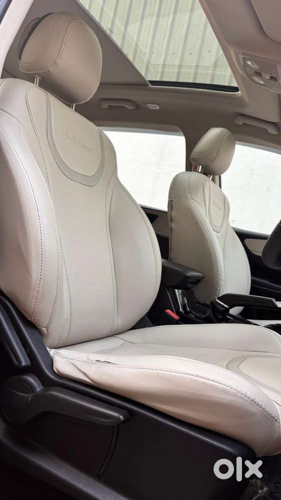 Mahindra Xuv700, 2022, Diesel