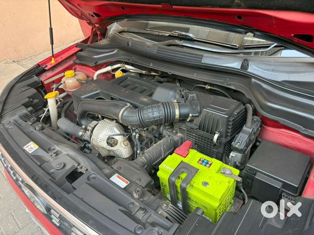 Mahindra Xuv300 December 2020 Diesel Well Maintained