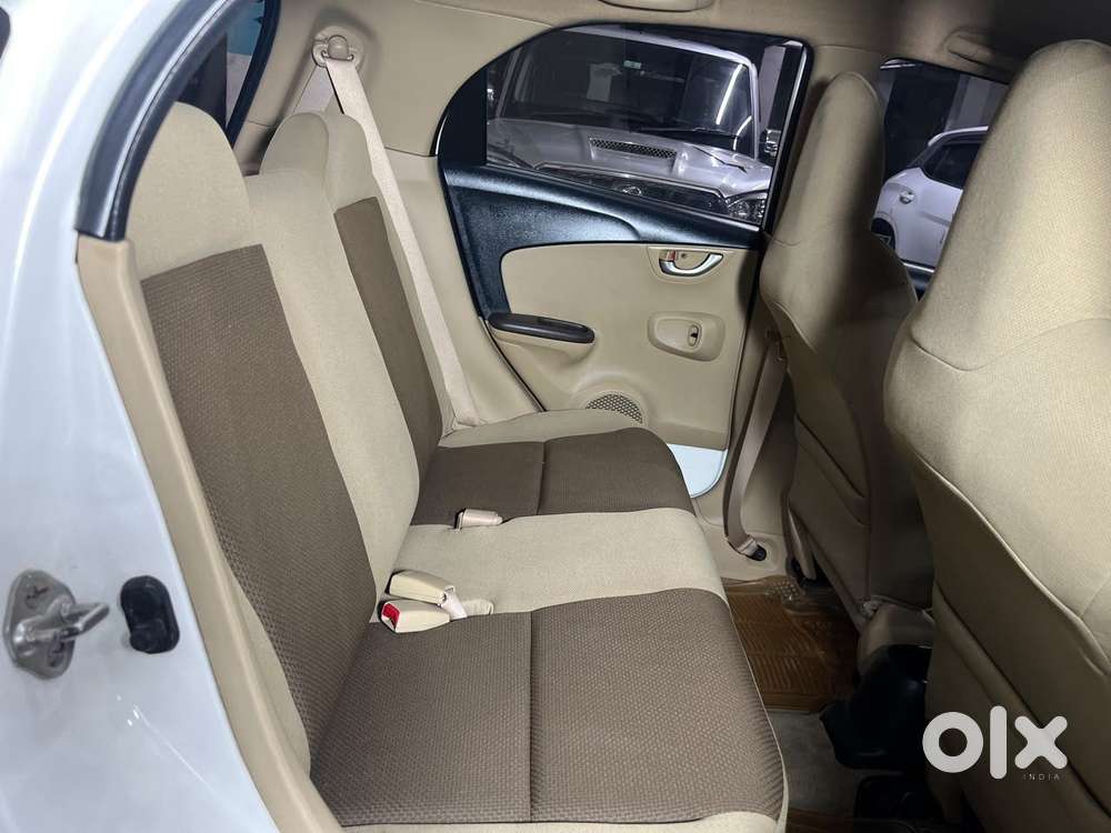 Honda Brio V Mt, 2012, Petrol