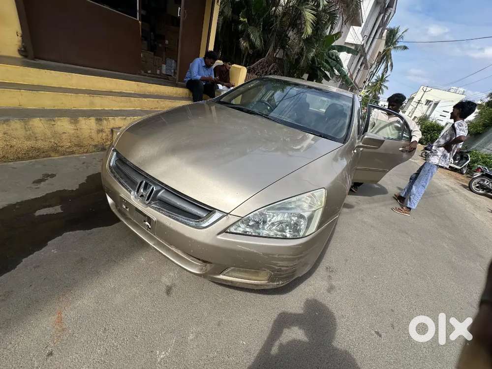 Honda Accord 2.4 2003 Manual 175000 Km Driven