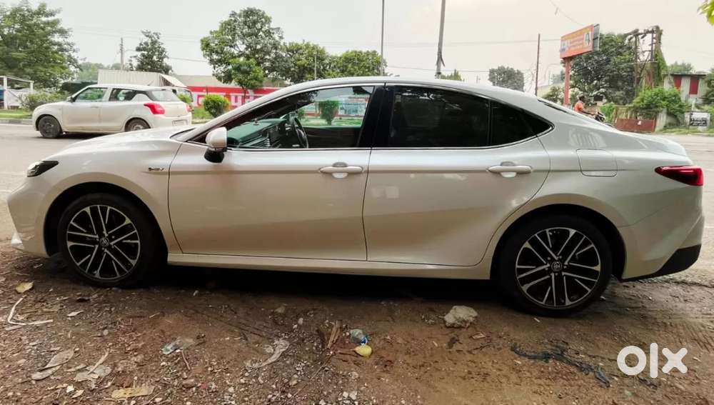 Toyota Camry, 2026, Petrol