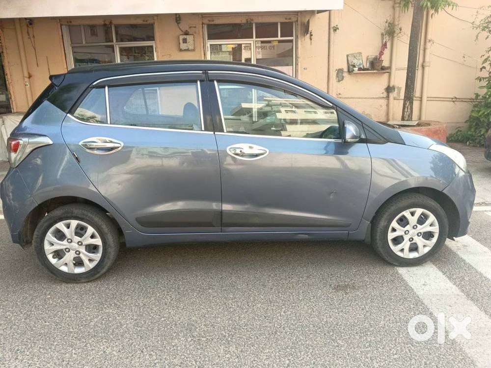 Hyundai Grand I10 Sportz, 2013, Petrol