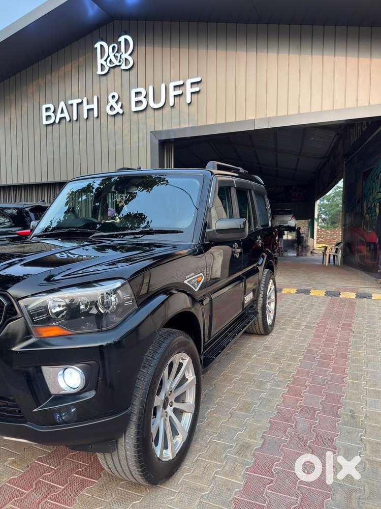 Mahindra Scorpio 2016 Diesel Well Maintained