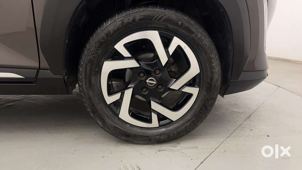 Nissan Magnite 1.0 Xv Premium Turbo Cvt (o), 2021, Petrol