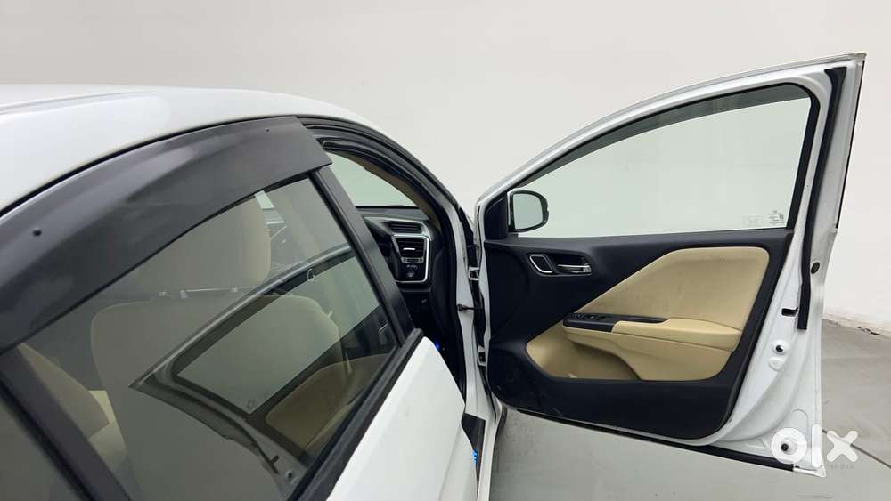 Honda City 1.5 V 4th Gen I-vtec Mt, 2022, Petrol