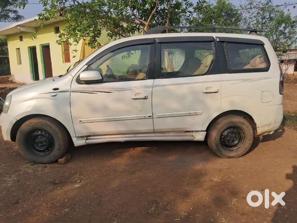 Car Bechana Hai