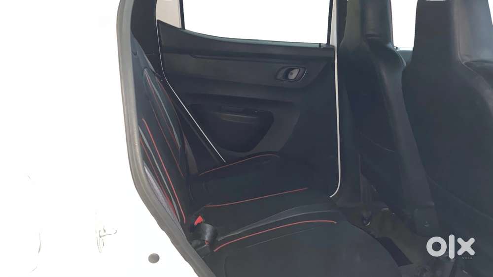 Renault Kwid 2019-ongoing 1.0 Rxt Amt (o), 2020, Petrol