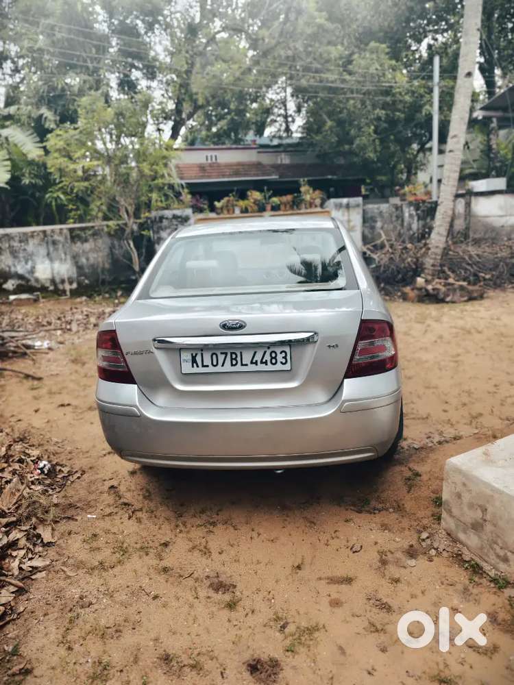 Ford Fiesta Petrol 1.6 Sxi Full Opshen Modal