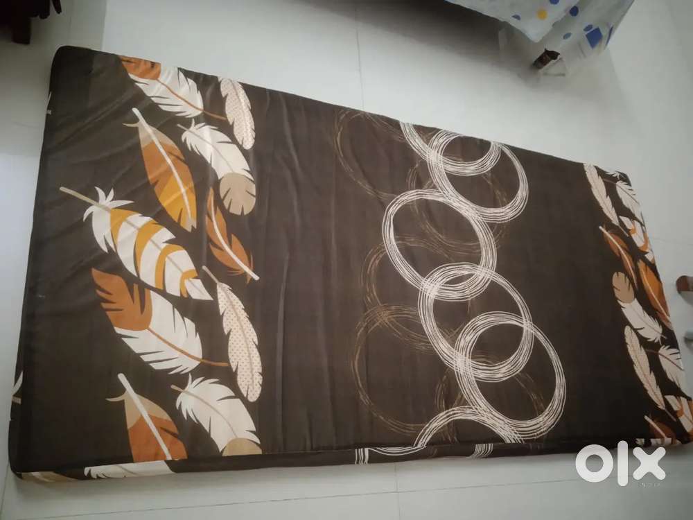 Mattress for just ₹1000